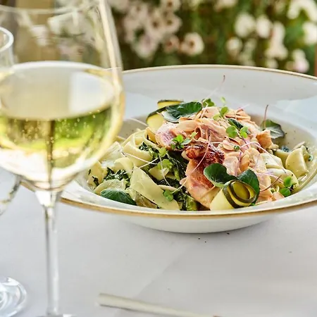 Great Polonia Krakow Airport Hotel 4*