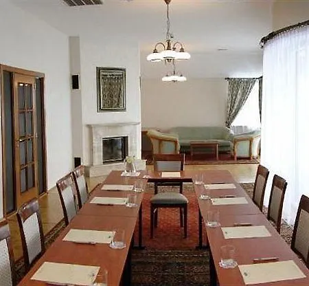 Great Polonia Krakow Airport Hotel Modlniczka