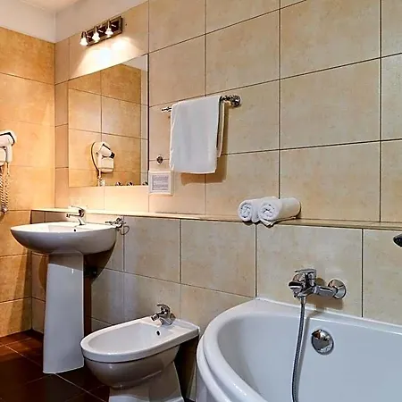 Great Polonia Kraków Airport Hotel 4*