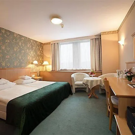 Great Polonia Krakow Airport 4* Modlniczka